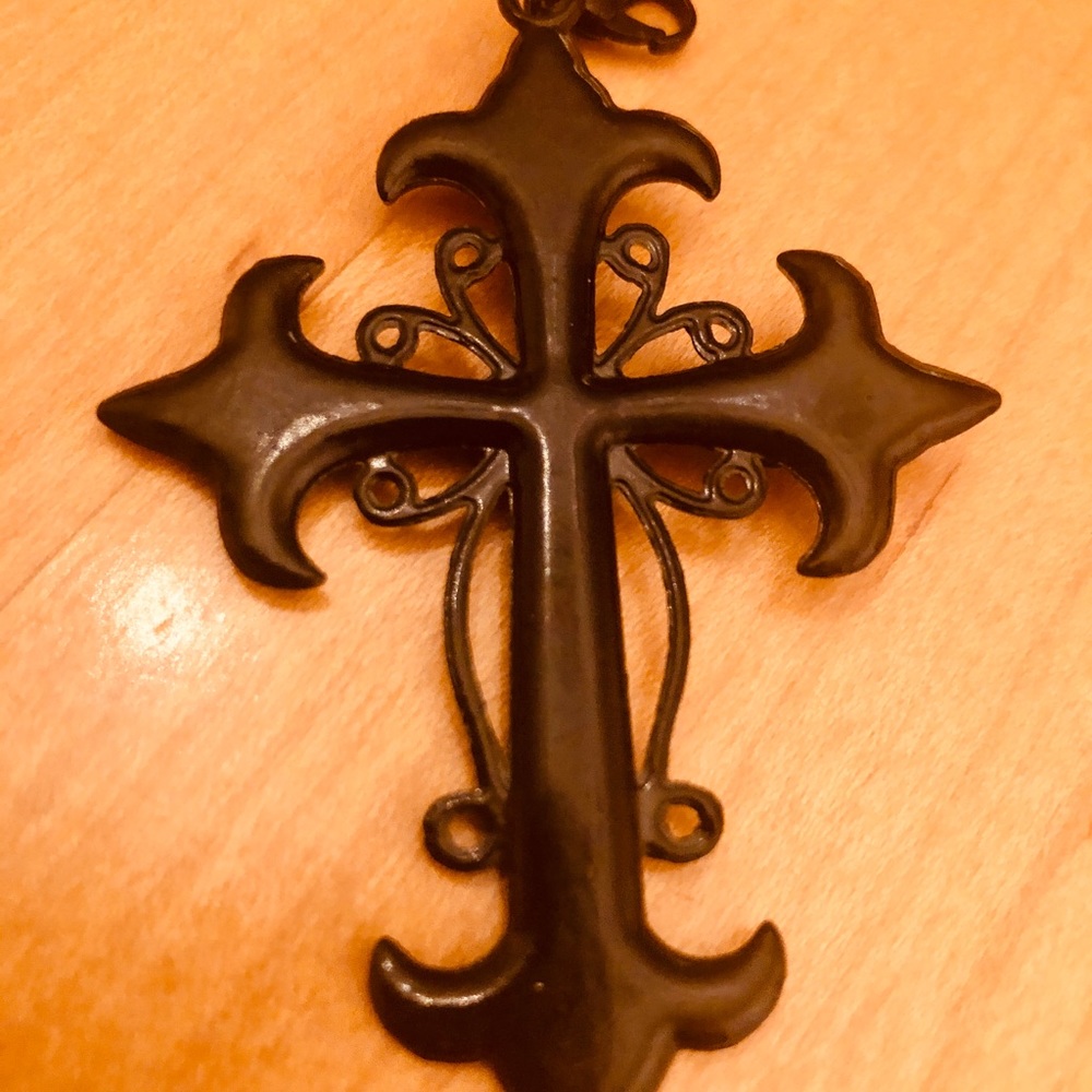 Cross Large - Picture 5 of 7